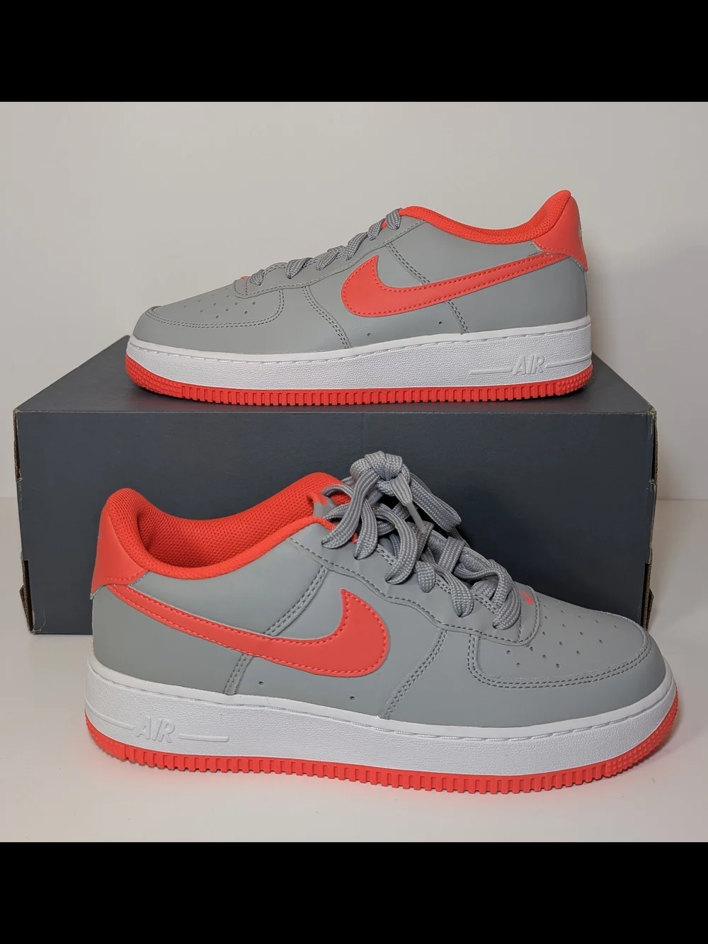 🔥 NEW Nike Air Force 1 GS Light Smoke Grey Bright Crimson CT3839-005 Sz 7Y/8.5W